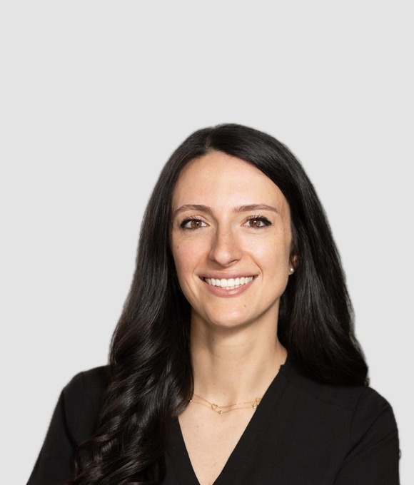 Dr Crystal Marruganti, Specialist Periodontist at Smile HQ